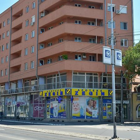 Trident Apartments Ni Esterno foto