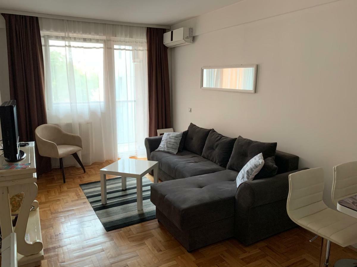 Trident Apartments Ni Esterno foto
