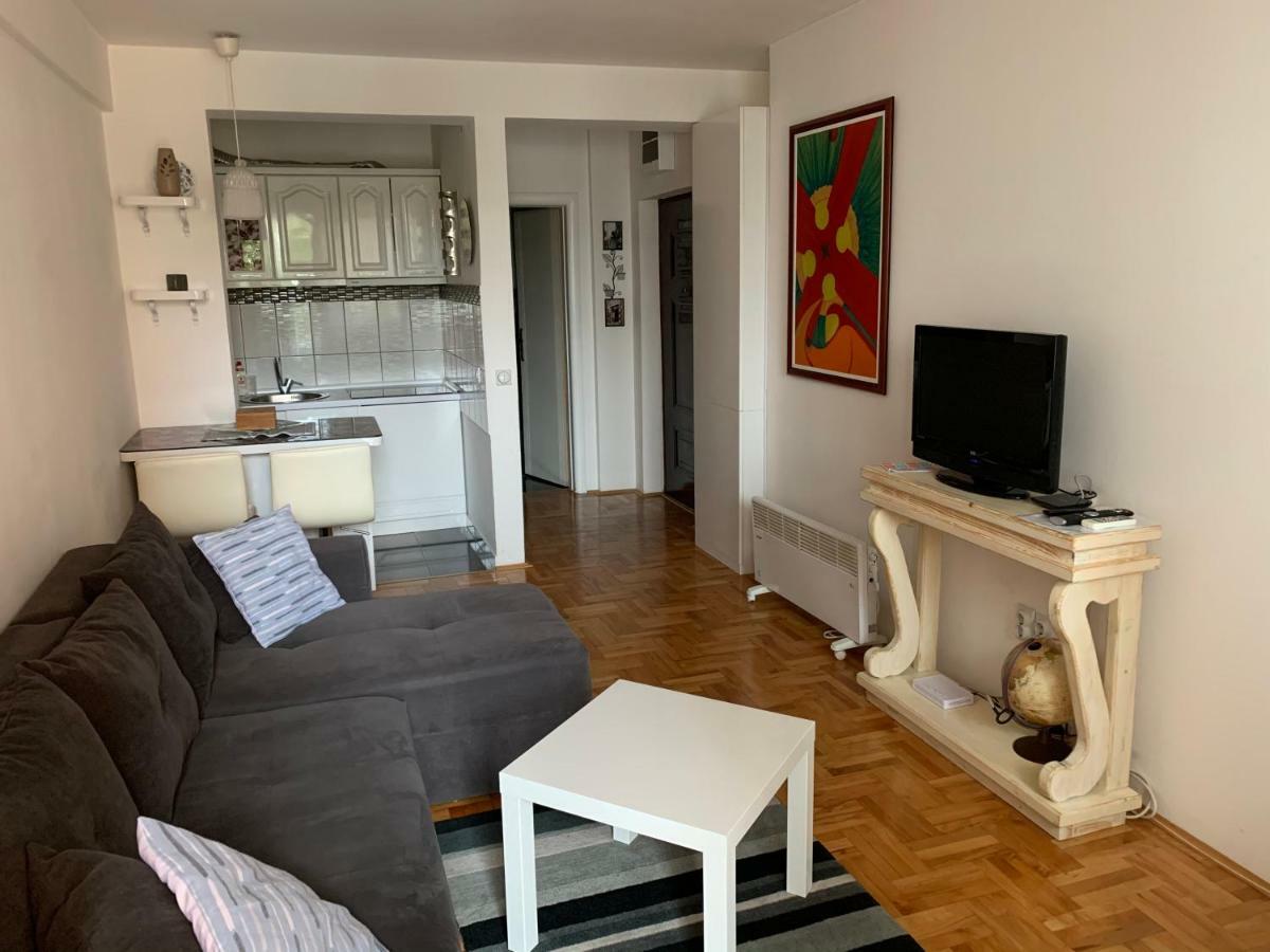 Trident Apartments Ni Esterno foto